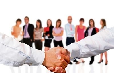 Es tracta dun contracte indefinit inicial a temps complet