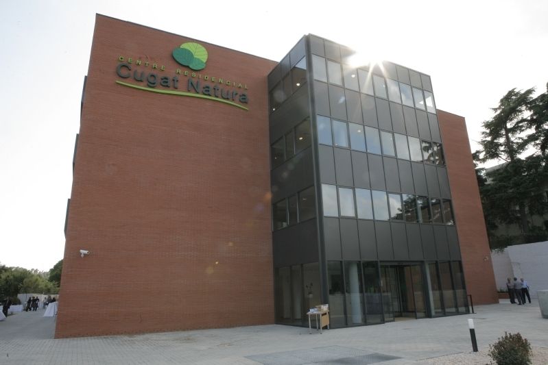 El centre residencial està situat al costat del camp de golf de Sant Cugat. FOTO: Artur Ribera