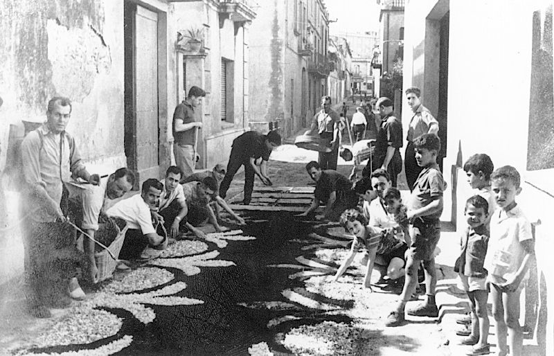 Venia molta gent de fora per poder gaudir de les catifes de flors