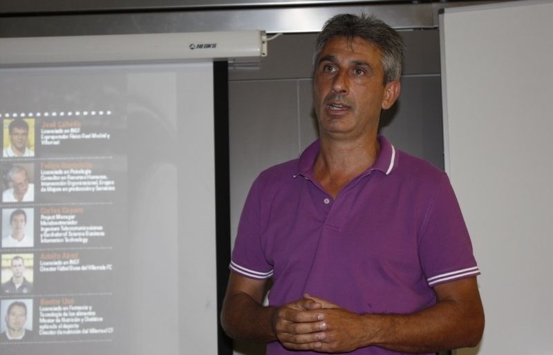 Jordi Vinyals, en una conferència que va donar al Junior FC. Foto: Arxiu