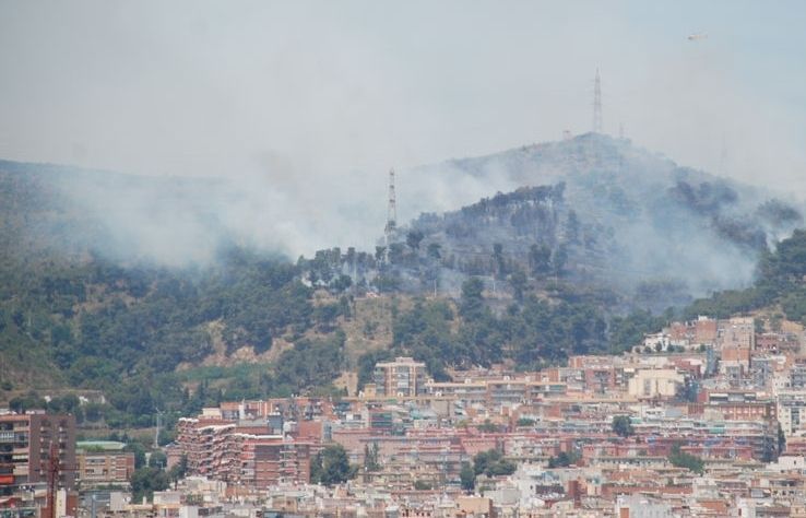 L'incendi a Torre Baró FOTO: Gerard Molins/Ara