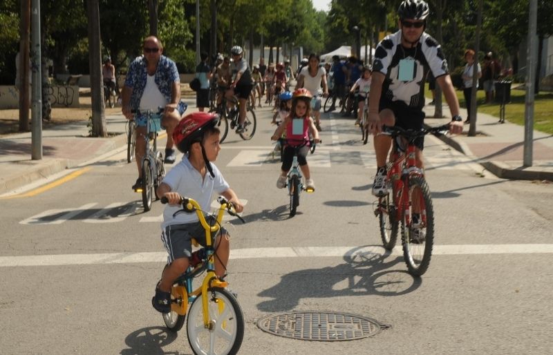 Imatge del 2011 de la Bicicletada Popular de Mira-sol. FOTO: David Fernández
