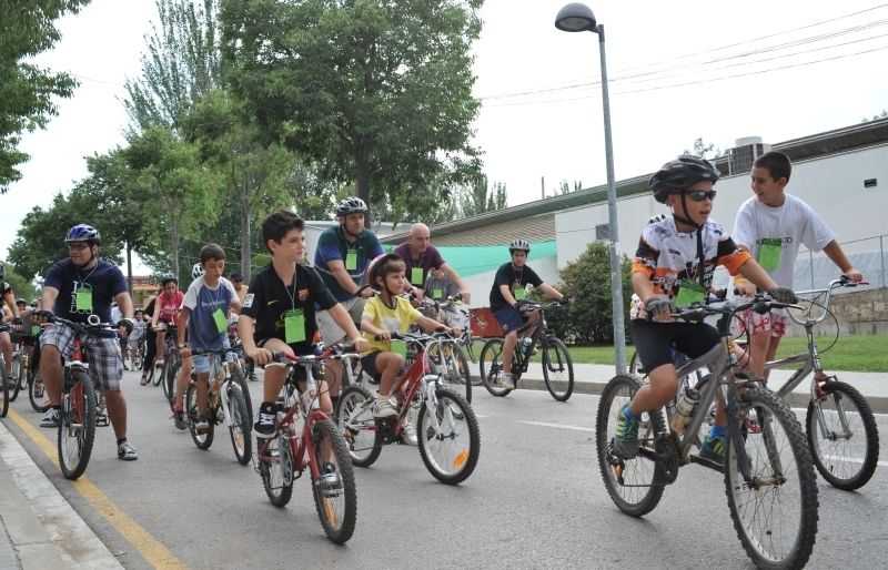 La Bicicletada Popular de Mira-sol va reunir uns 150 participants. FOTO: Amanda Bernal