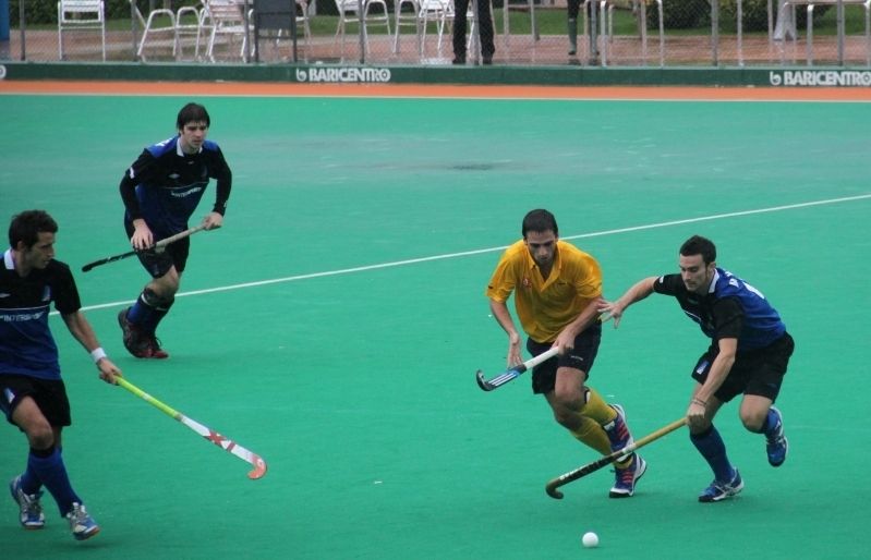 El Junior FC masculí ha assolit aquesta temporada l'ascens a la màxima categoria de l'hoquei sobre herba estatal. FOTO: Ignasi Massafret