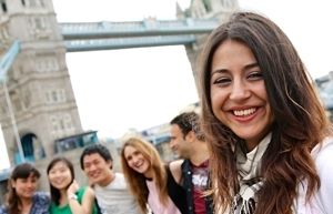 Existeix una àmplia oferta de certificacions per continuar estudis i per entrar al món laboral