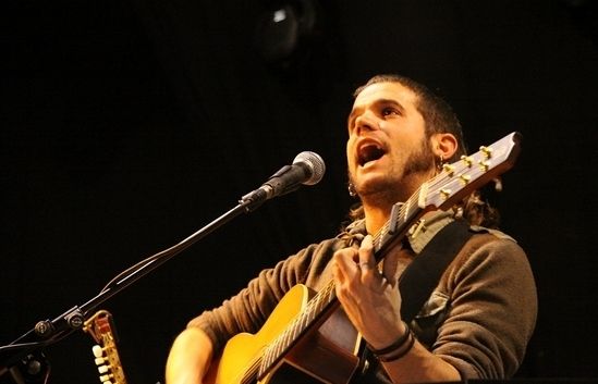 Cesk Freixas durant un concert. FOTO: Cedida