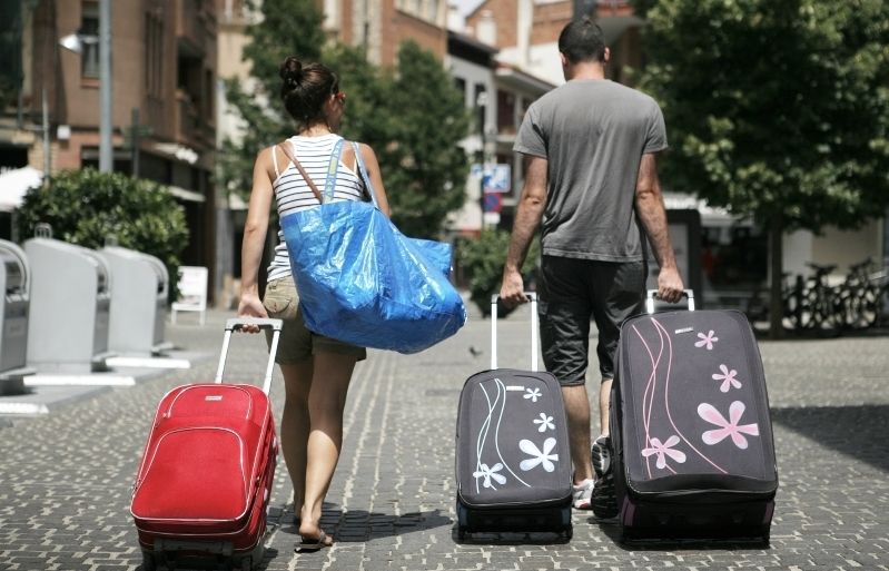 Sense títolLes agències noten  alguna davallada en la demanda però els destins varien molt segons el perfil dusuari i el pressupost. FOTO: Artur Ribera