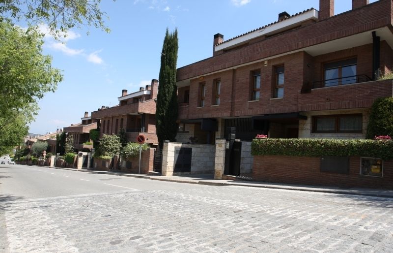 Molts lladres aprofiten que els habitatges estan buits pel matí per entrar a robar. FOTO: Lluís Llebot