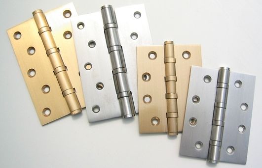  Les més comunes són les frontisses de llibre