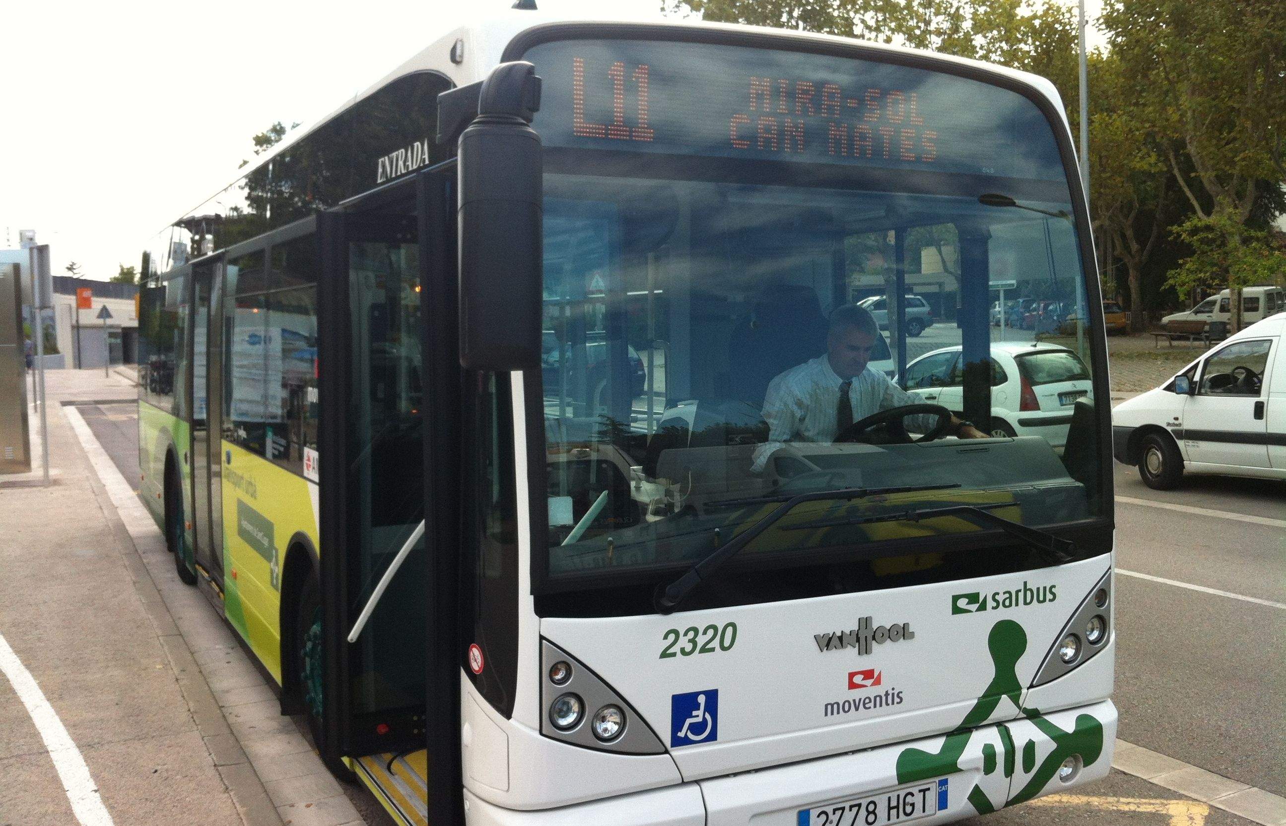 L'escola la Floresta, el Ferran Clua i el Leonardo da Vinci són les escoles a les que es reforçaran la línies de transport escolar. FOTO: JR Armadàs