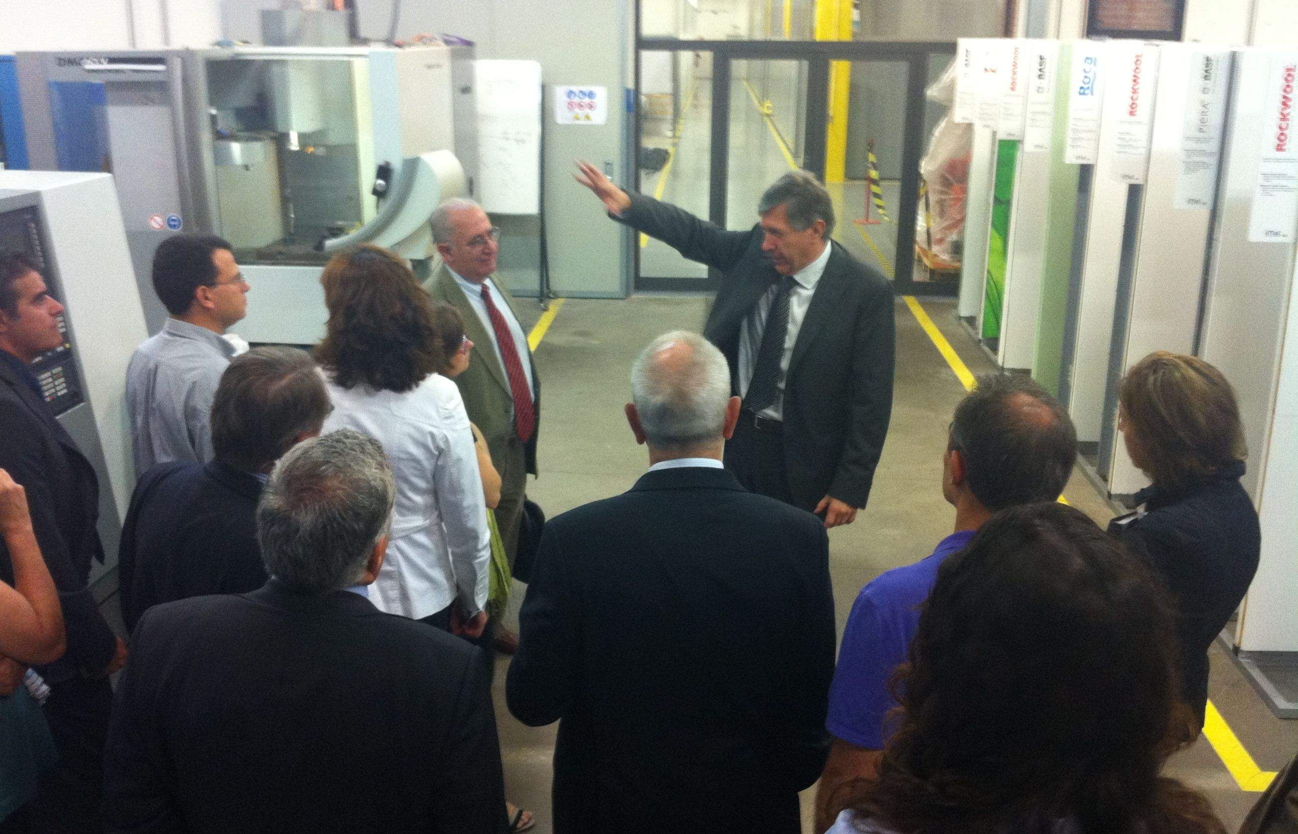 Els directius de la fundació han mostrat l'interior de la planta a Cerdanyola FOTO: JR Armadàs