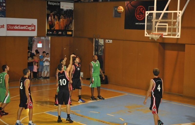 Imatge del primer partit de lliga entre la UE Sant Cugat i el Lliçà d'Amunt. FOTO: Amanda Bernal