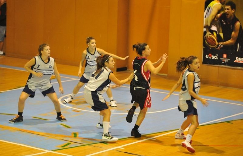 La UE Sant Cugat, clarament superior al seu rival. FOTO: Amanda Bernal