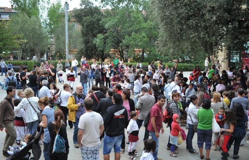 Tot i la pluja, moltes persones van participar del Patrimoni Viu 2012. FOTO: Amanda Bernal