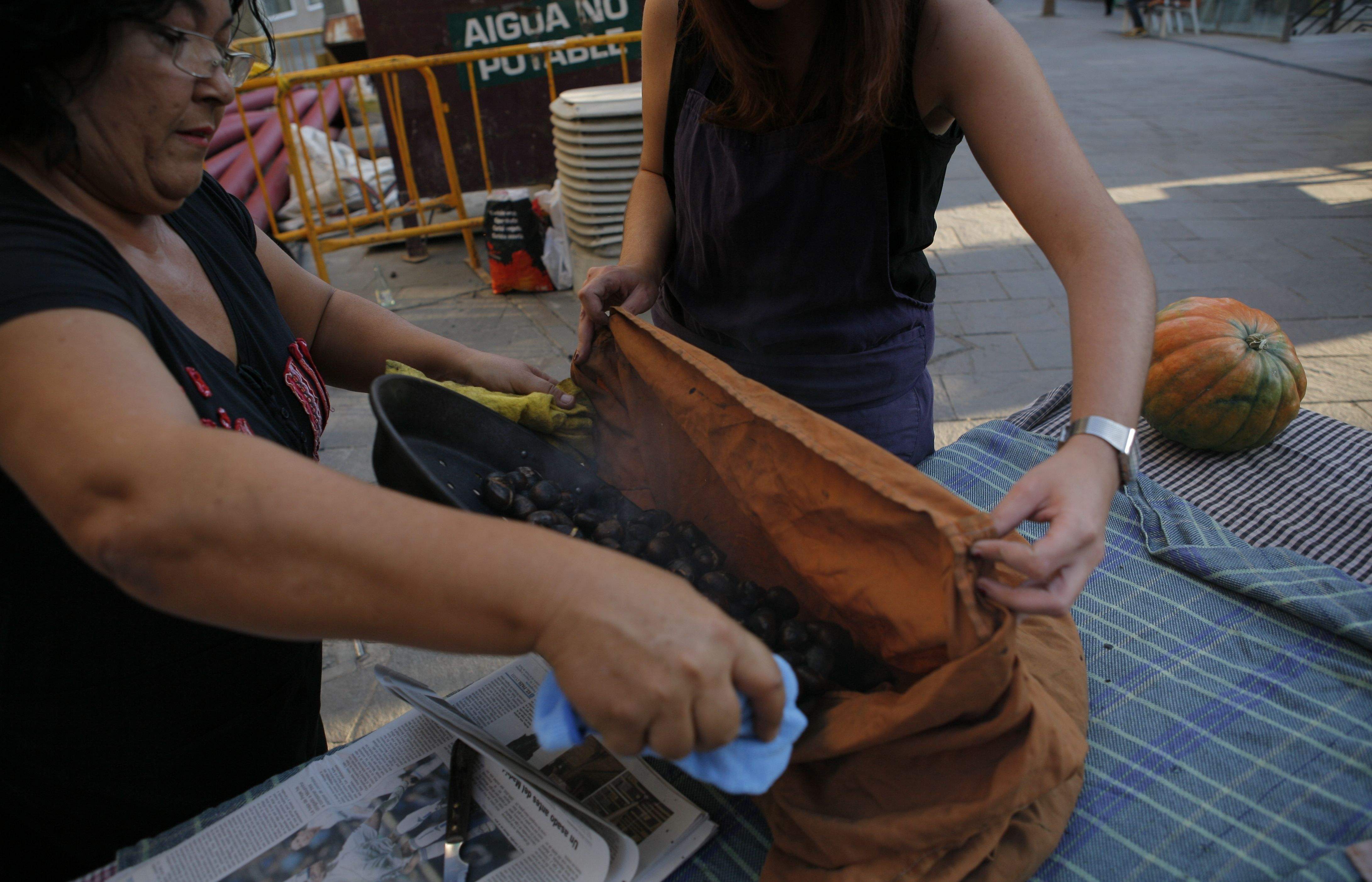L'entitat instal·larà una parada de castanyes a la plaça d'Octavià. FOTO: Arxiu