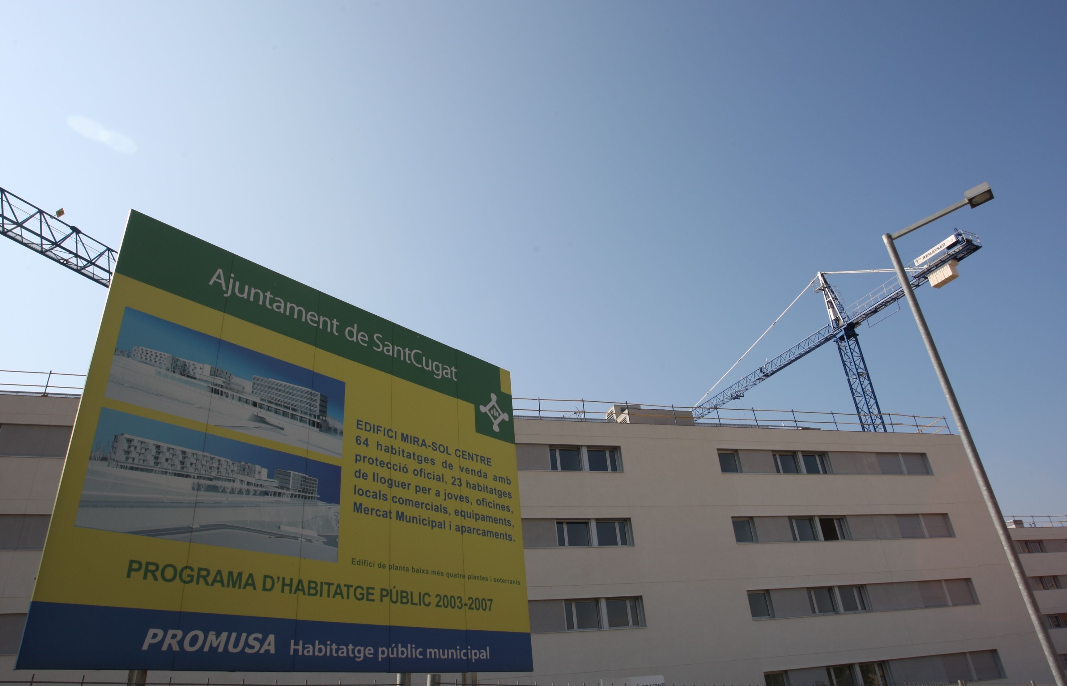 Un dels blocs de pisos que Promusa ha edificat al municipi . FOTO: Cedida