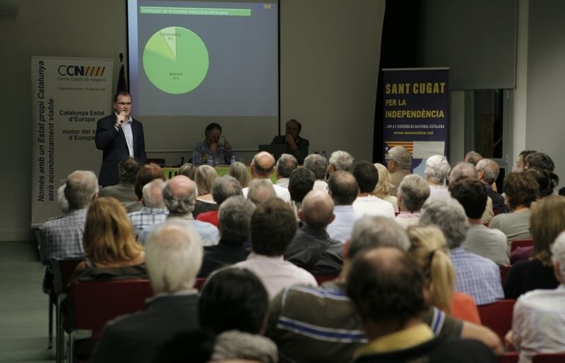 Un moment de la xerrada. FOTO: Artur Ribera