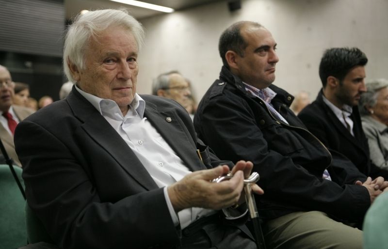 Francesc Garriga durant l'acte d'inauguració del Festival de Poesia. FOTO: Artur Ribera
