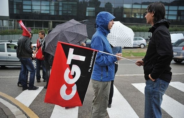 Treballadors d'HP manifestant-se al polígon Can Sant Joan. FOTOT: Amanda Bernal