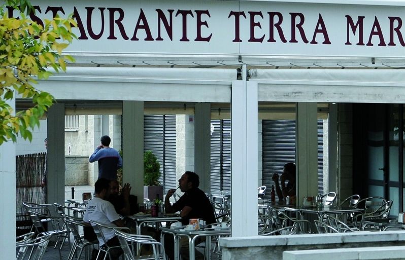 Diumenges: paelles i fideuàs també per emportar