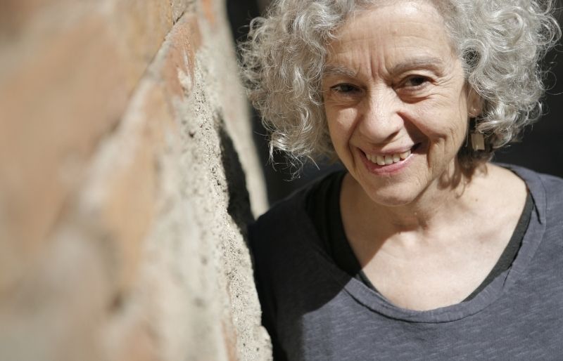 Àngels Ribé arriba a Canals-Galeria d'Art. FOTO: Artur Ribera