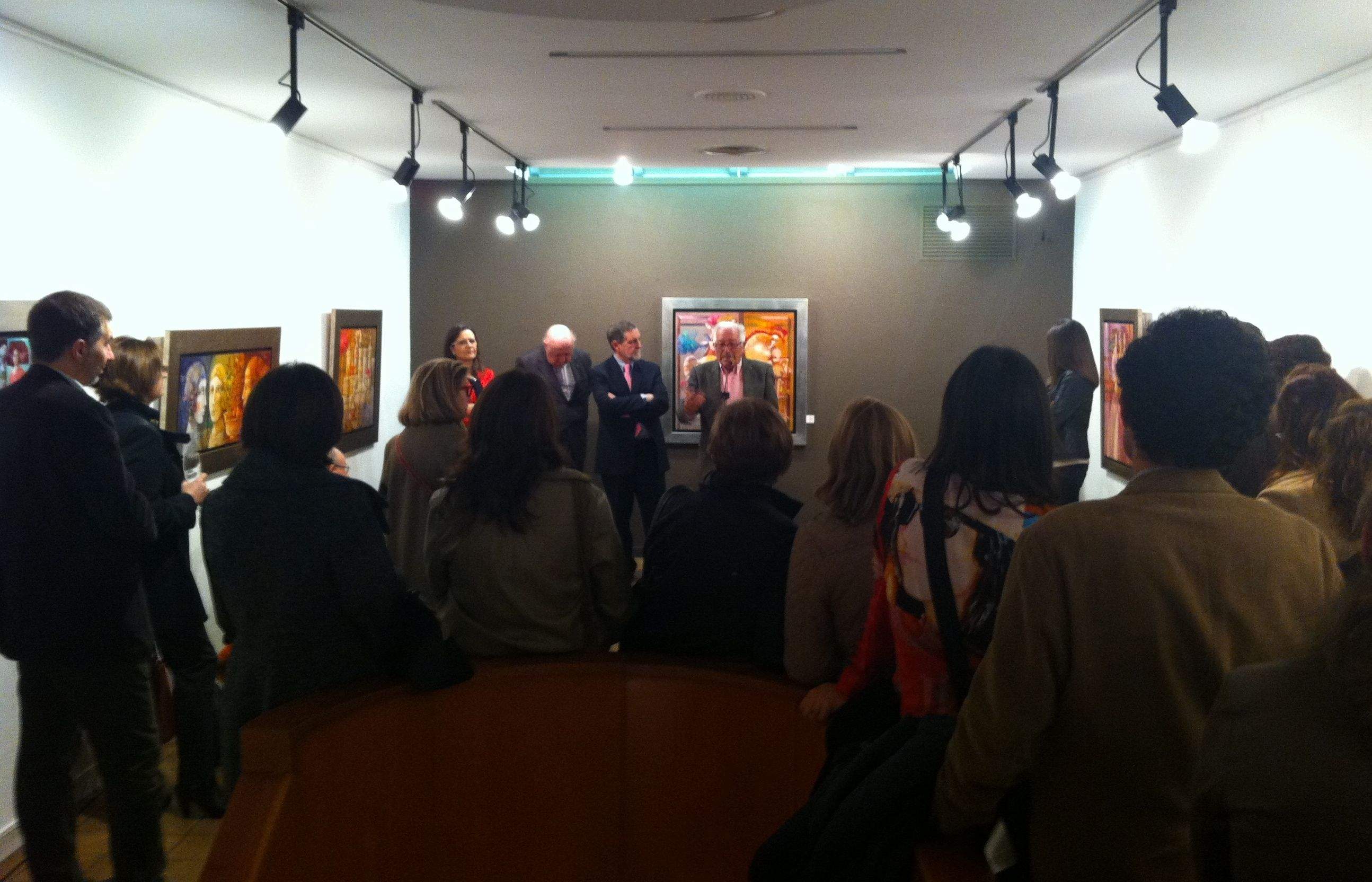 Baqués presentant la seva obra a la Sala Rusiñol. FOTO: M. Sagalés