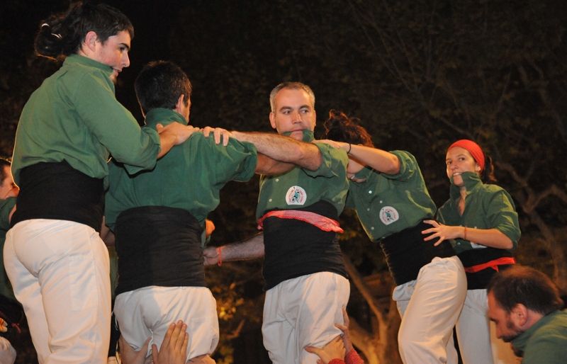 Actuació de vigílies de la Diada de la colla