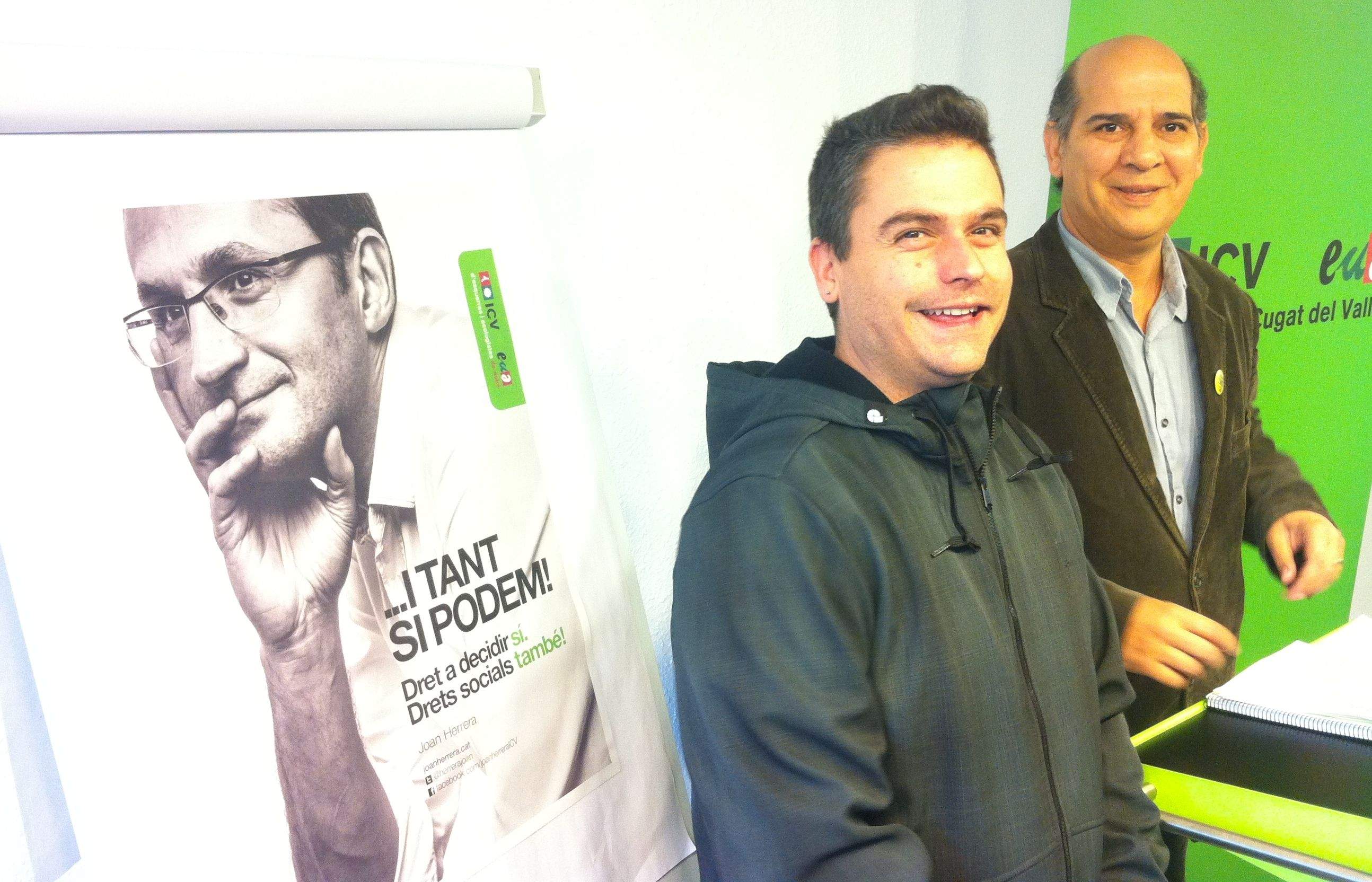 Joan Calderon i Xavier Boix al nou local d'ICV al carrer de Sant Jordi FOTO: JR Armadàs