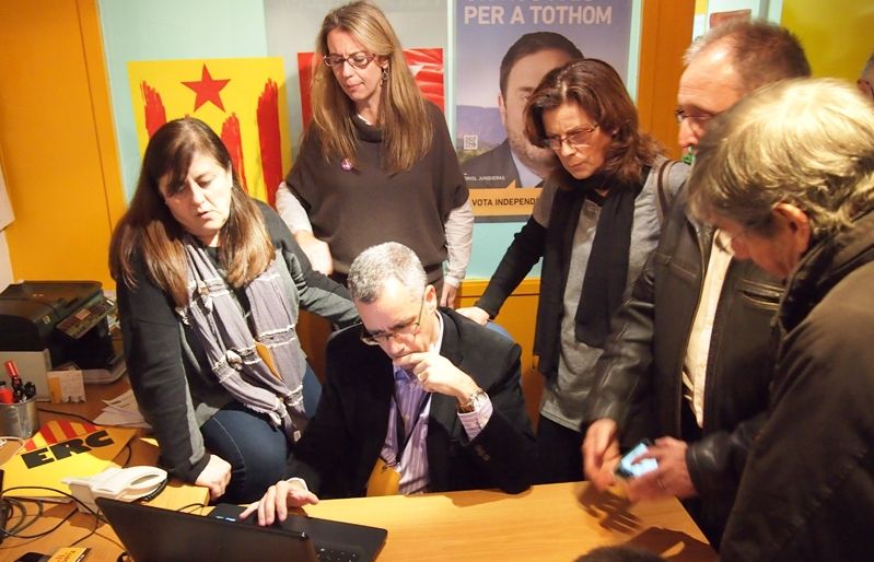 Esperant l'escrutini a la seu d'ERC