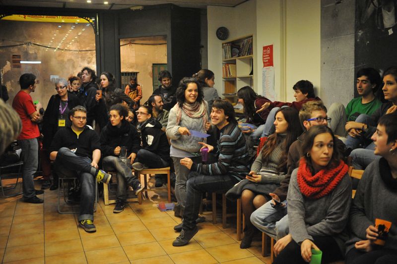 La CUP va passar la nit electoral al local de La Guitza