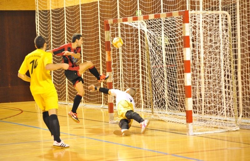 Adri ha fet dos gols al CFS Sagarra. FOTO: Amanda Bernal