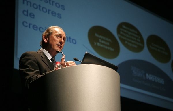 Paul Buckle a la conferència 'Nestlé: más allà de la alimentación'. FOTO: Artur Ribera