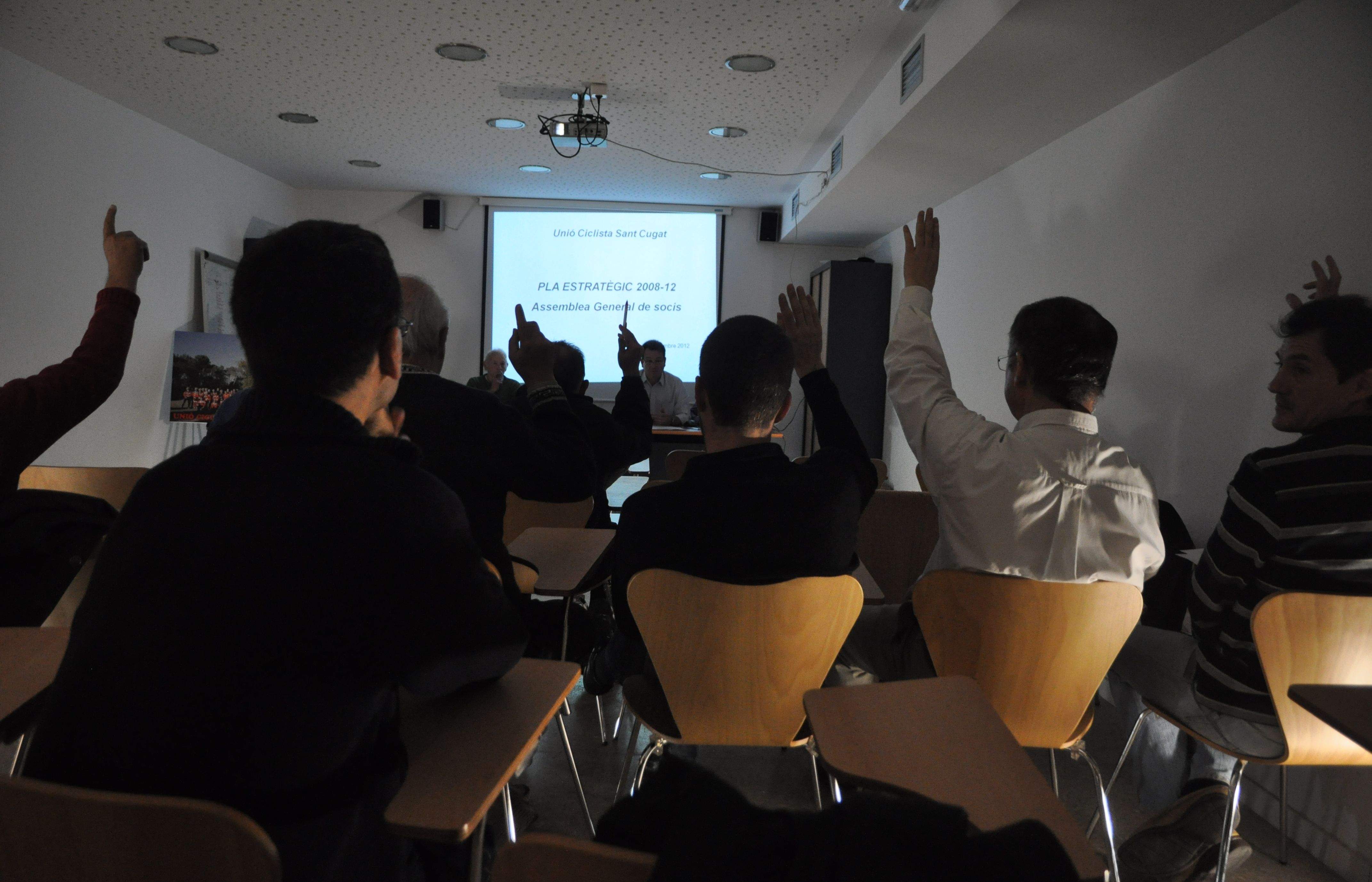 Els socis aproven ajornar l'assamblea general ordinària. FOTO: Pere Fernández