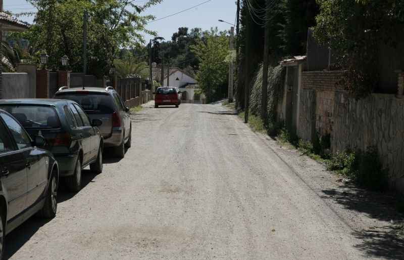 A la Floresta encara hi ha zones per asfaltar FOTO: Artur Ribera