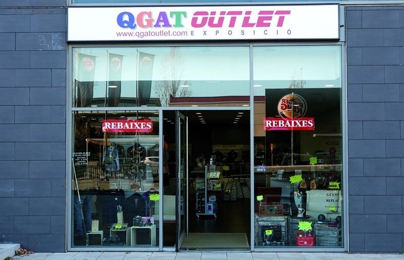 Qgat Outlet ven tot tipus de productes i articles a preus molt rebaixats,