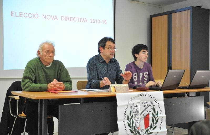 Rafa Robledo, al centre, serà president els pròxims quatre anys. FOTO: Amanda Bernal