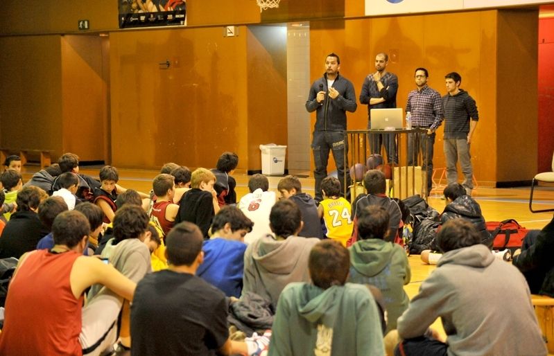 Xavi Linde, durant la xerrada. FOTO: Amanda Bernal