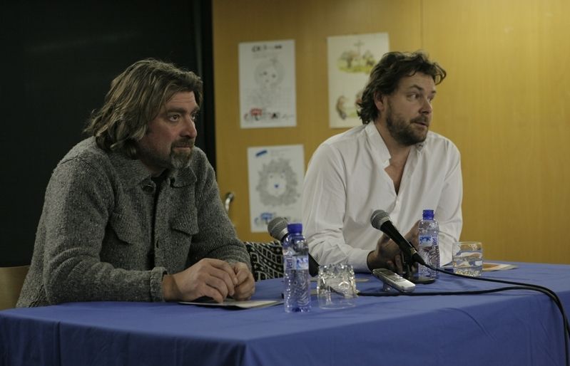 Arquillué i Broggi van oferir una xerrada sobre els com i els per què de l'espectacle. FOTO: Artur Ribera