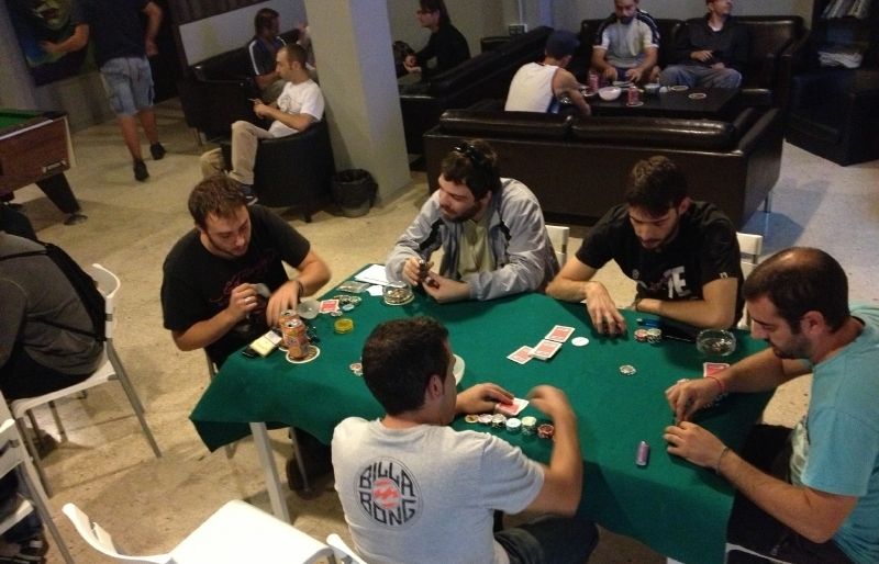 El club Kali organitzava diferents activitats per als socis, com sessions de monòlegs. FOTO: Cedida