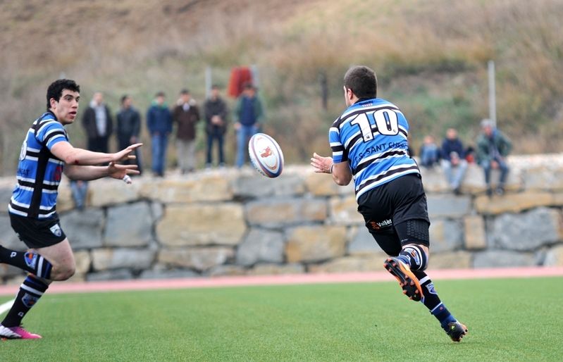 Joan Losada (a l'esquerra) ha fet tres de les quatre marques dels locals. FOTO: Amanda Bernal