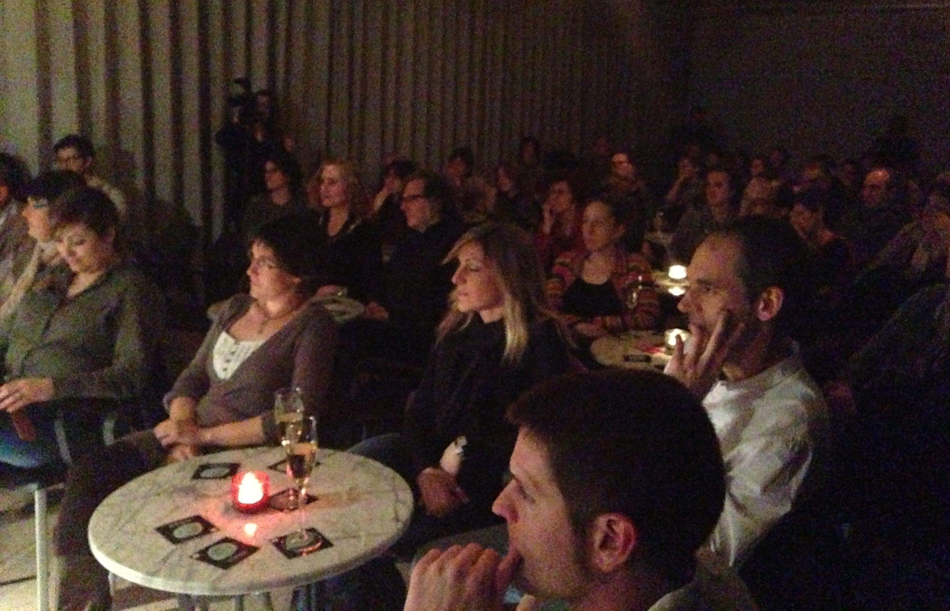 Un públic proper i íntim va gaudir de l'espectacle a la Casa de Cultura. FOTO: A. Mira