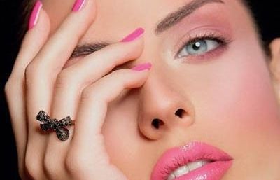 Els rostres frescos i rosats són la clau d'aquesta primavera