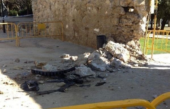 La muralla ha quedat malmesa FOTO:Cedida
