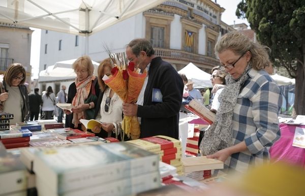 Diada de Sant Jordi a Sant Cugat. FOTO: Artur Ribera