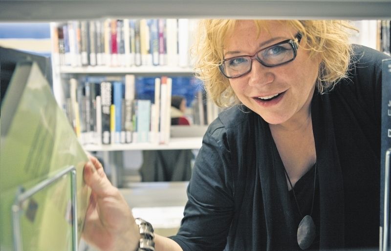 Lactriu aquest dimarts a la Biblioteca Marta Pessarrodona de Mira-sol. FOTO: ARTUR RIBEra