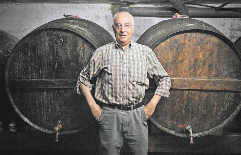 Joan Castañé, gerent de Cal Caballu, ens parla del més de 50 anys del seu celler. FOTO: Artur Ribera