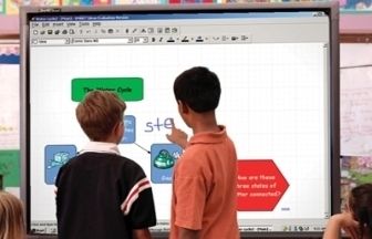 Cada vegada més escoles compten amb web, correu electrònic per a alumnes i professors i xarxa local