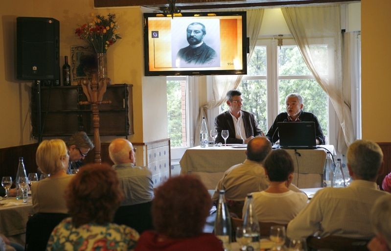 Màrius Serra ha protagonitzat la primera 'Tertúlia amb amics'. FOTO: Artur Ribera