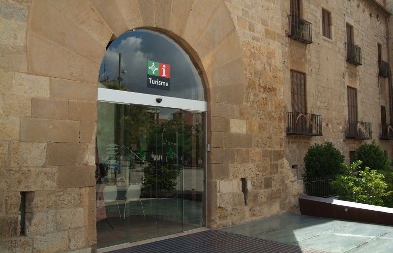 L'oficina de Turisme és el punt de partida de la visita guiada. FOTO: Arxiu