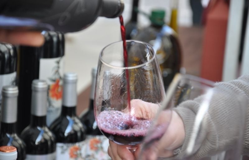 Vi, gastronomia i música es fusionaran a la plaça de Barcelona durant la mostra Sant Cugat. FOTO: Albert Pi